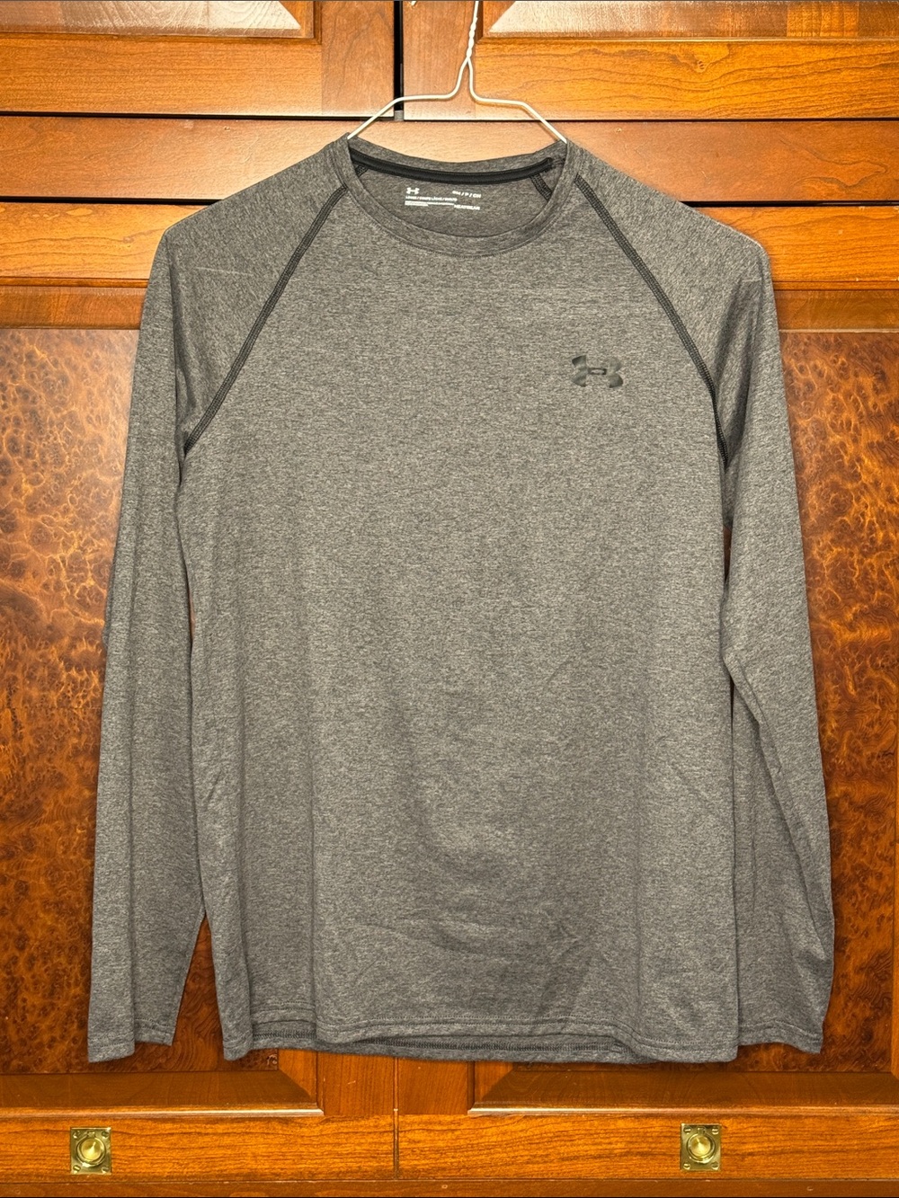 Under Armour Men's S Long-Sleeve Heather Gray Performance Tee